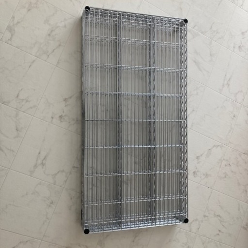 アイリスオーヤマ　メタルラック　棚板３枚　120 cm x  61 cm