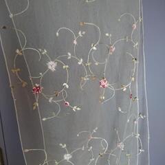 ストール　花柄刺繍の画像