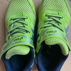 asics レーザービーム　19センチ　記名消しあり