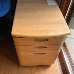 値下げしました　学習机の画像