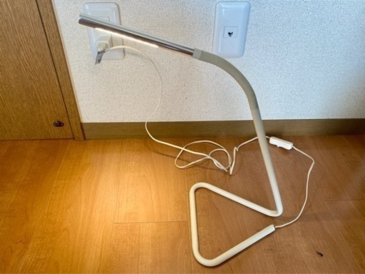 デスクランプ