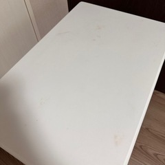 ニトリ　折りたたみ小デスク、テーブルの画像