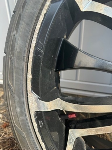 車のパーツ タイヤ、ホイール