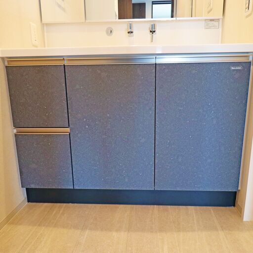 新築マンション設置品 独立洗面台 タカラスタンダード