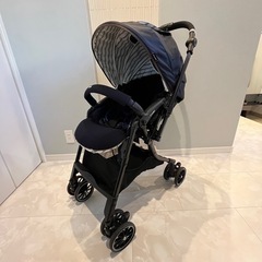 Combi スゴカル４キャス compact ベビーカーA型の画像
