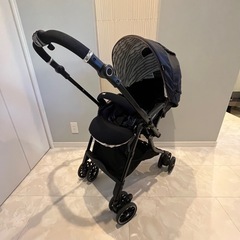 Combi スゴカル４キャス compact ベビーカーA型の画像