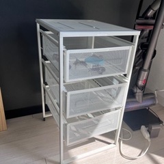 IKEAキャビネット　デスク下収納の画像