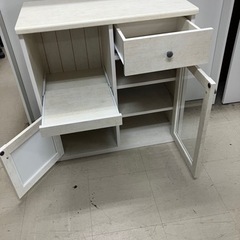 取引場所 南観音 O2403-510 キッチンキャビネット 白 汚れ キズあり 組み立て家具の為天板が外れ易くなっています。の画像