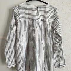 新品　　タグ付きレースブラウス　　の画像