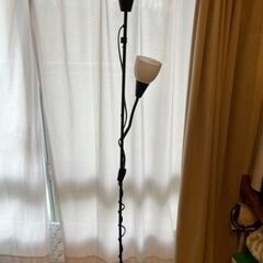 IKEAのフロアランプ 取りに来ていただける方