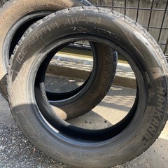車のパーツ タイヤ、ホイール