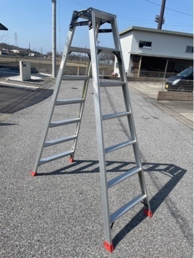 アルミ脚立　ハシゴ