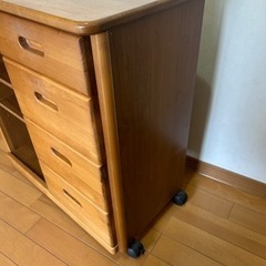 キャスター付ワゴンの画像