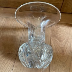 ノリタケ　クリスタル花瓶の画像