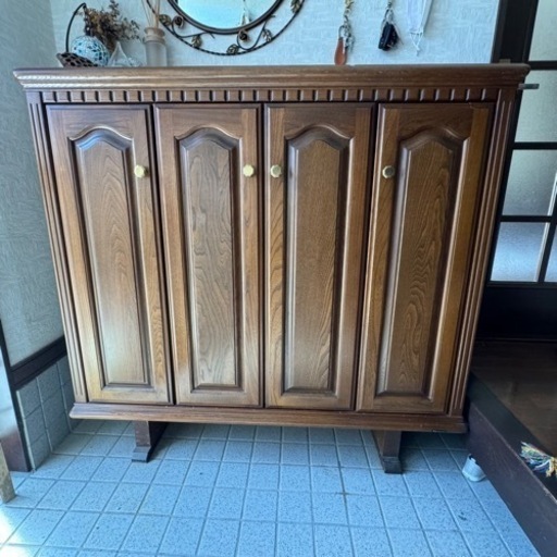 ⭐️シューズボックス 靴棚 カリモク？