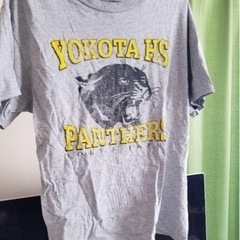横田基地内ハイスクールTシャツの画像