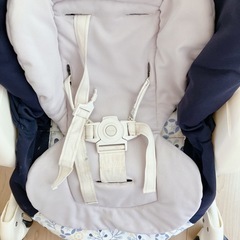 コンビ　バウンサー　机付きの画像