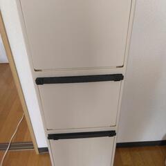 キャスター付き　ゴミ箱　縦長