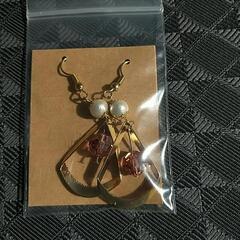 ハンドメイドピアスの画像