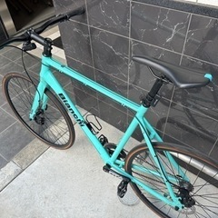 自転車 クロスバイクの画像