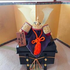 兜飾り　金屏風　セットの画像