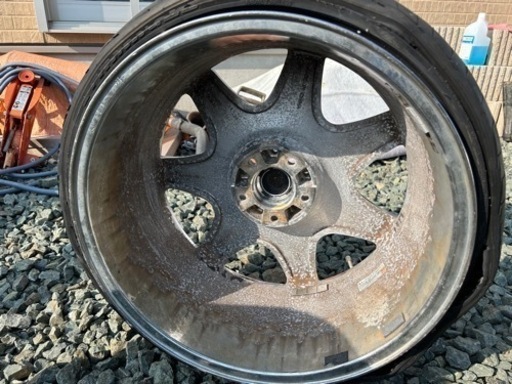 車のパーツ タイヤ、ホイール