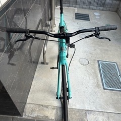 自転車 クロスバイクの画像