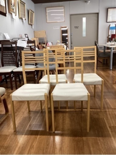 椅子４脚セット【町田市再生家具】　233160
