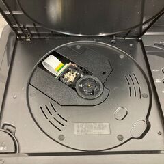 グリーンハウス　９インチ　ワイド　ポータブルDVDプレイヤー　GH-PDV9M-BK　乾電池駆動モデルの画像