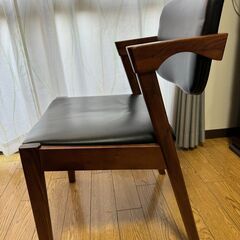 【値下げしました】ダイニングチェア２脚の画像