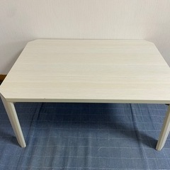 【家具】折りたたみテーブルの画像