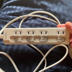 懐中電灯　電源タップ　WiFiルーターの画像