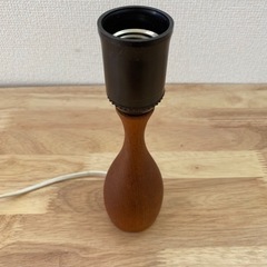 北欧ヴィンテージ チーク材 テーブルランプ 照明 ライトの画像