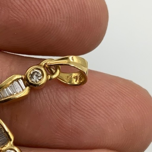 K18 18金　ダイヤモンド　クロスペンダント　4g ダイヤ0.53ct