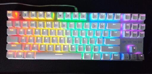 ゲーミングキーボード　有線