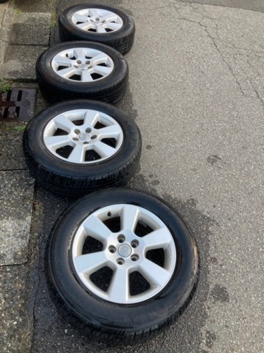 車のパーツ タイヤ、ホイール225/65R17　17インチ夏タイヤ