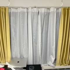 レースカーテン、遮光カーテン　