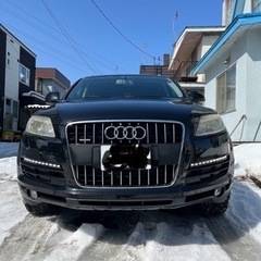AUDI Q7 クアトロ3.6