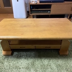 天然木のセンターテーブル引出し付き