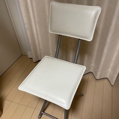 パイプ椅子