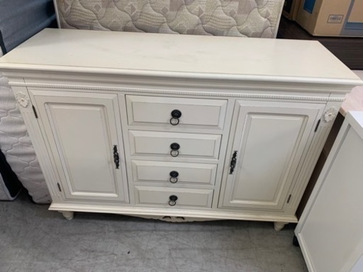 ※終了※▼値下げ▼ホワイト家具★ カントリー調 オシャレ家具 収納家具 キャビネット