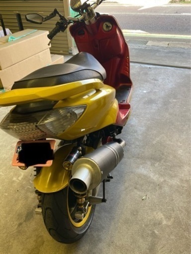ヤマハ　シグナス　125  カスタム車輌