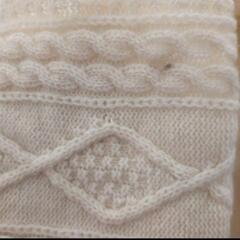 ROBERTMACKIE　マフラーの画像