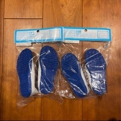 【新品】バレーシューズ　上履　小学校　15.0cm＆16.0cmセットの画像