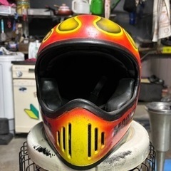 ヘルメット　アメリカン　ムーンアイズ