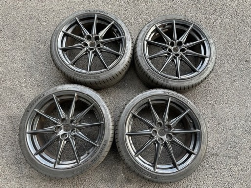 車のパーツ タイヤ、ホイール