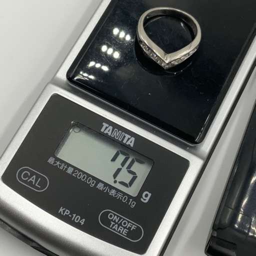 Pt900 プラチナ900 ダイヤモンドリング　V型リング　ダイヤ 0.75ct 7.5g 約14号