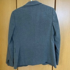 ユニクロ　スーツジャケット　レディースの画像
