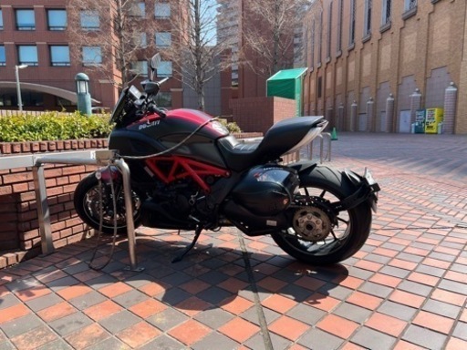 バイクドゥカティ