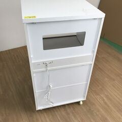 【新品】キャスター付き鏡面レンジ台(訳あり特価品)